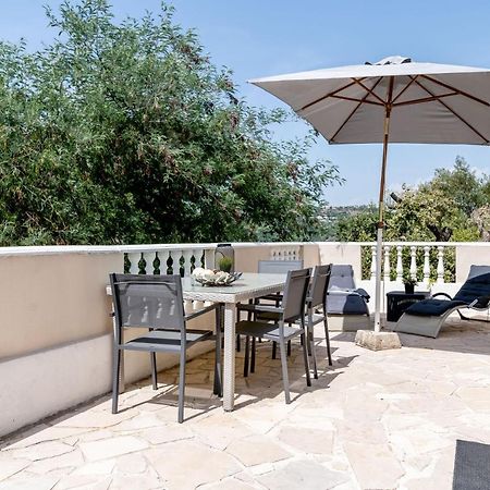 Le Grand Thao Apartment Frejus Bagian luar foto
